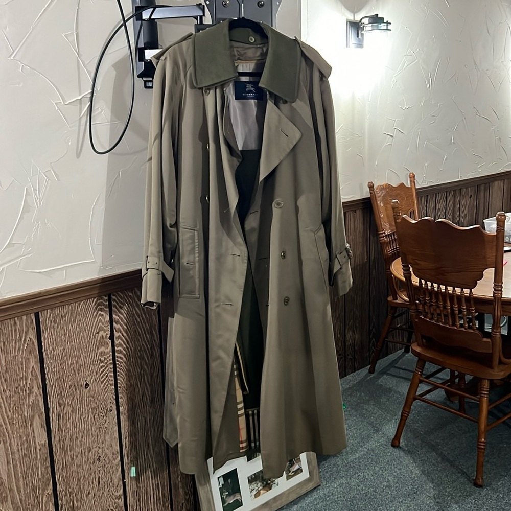 Mens Burberry Trenchcoat